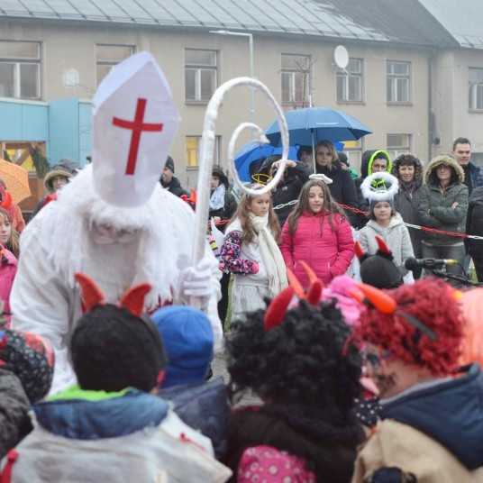 284 dsc 1128F996874F 6E7C 32F8 73A7 002379C84219